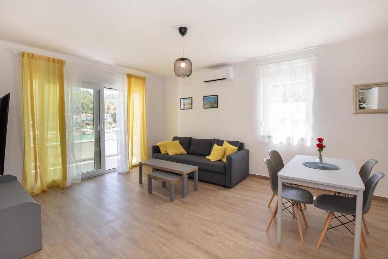 Villa Luni Blace Εξωτερικό φωτογραφία